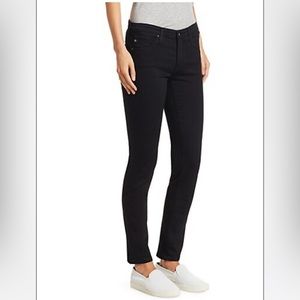 AG THE PRIMA mid rise cigarette leg black pant! Size 29 (27 inch seam).